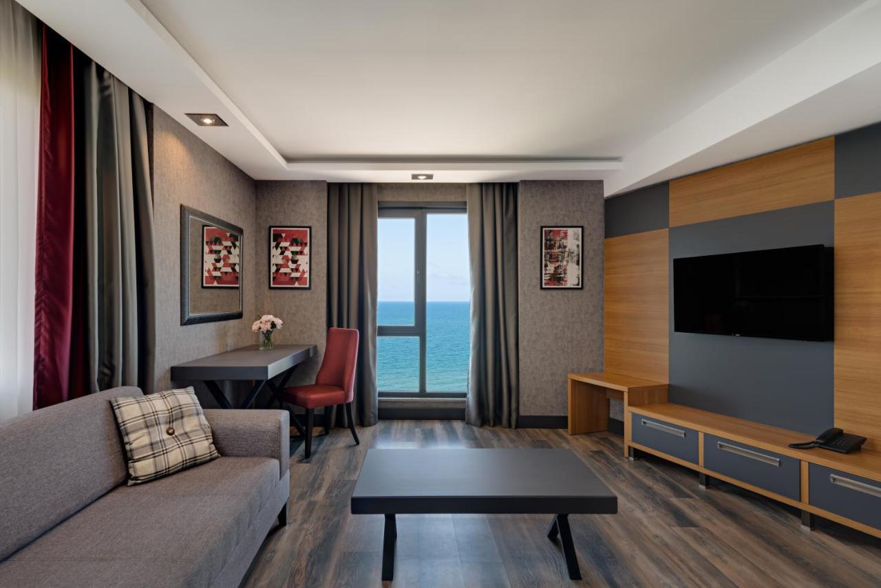 Mövenpick Hotel Trabzon Exteriör bild
