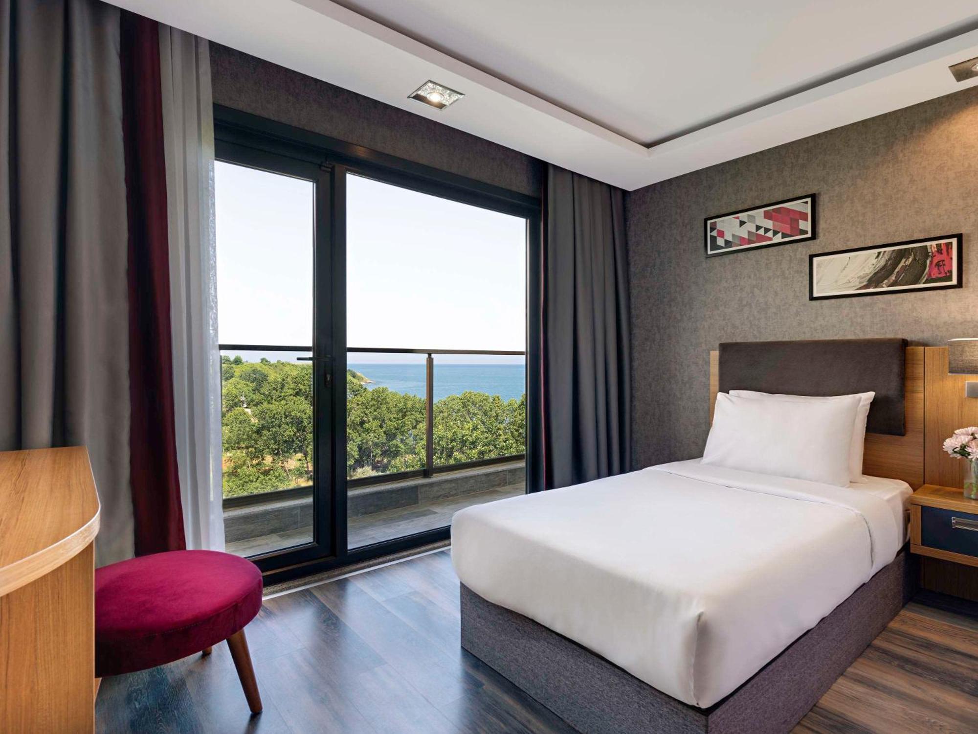 Mövenpick Hotel Trabzon Exteriör bild